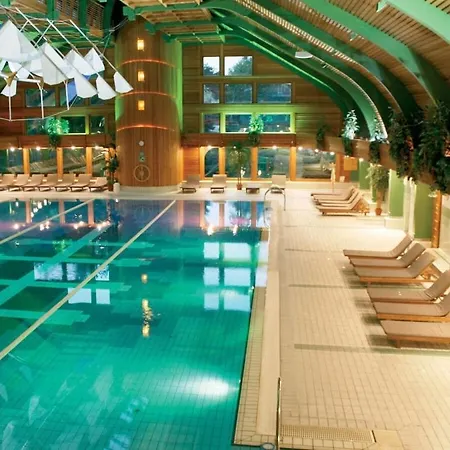 度假居 In With Swimming Pool