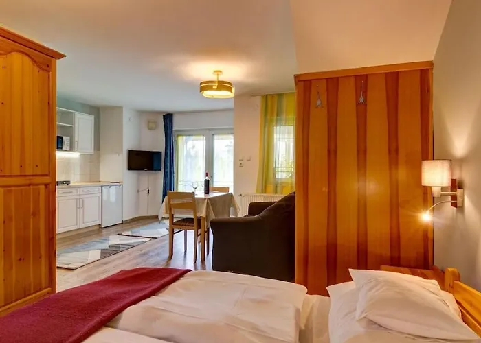 펜션 In With Swimming Pool *