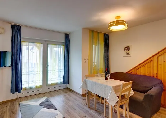 In With Swimming Pool *