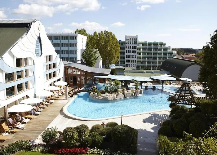 In With Swimming Pool 펜션 *